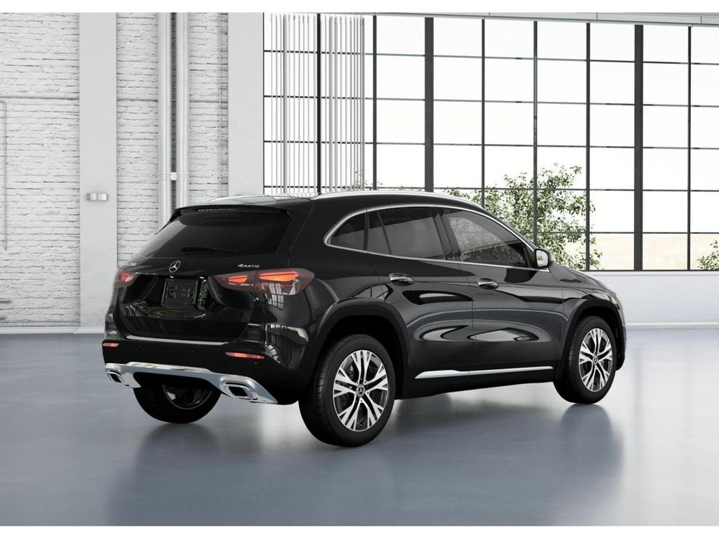 Thumbnail: 2026 Mercedes-Benz GLA - 21