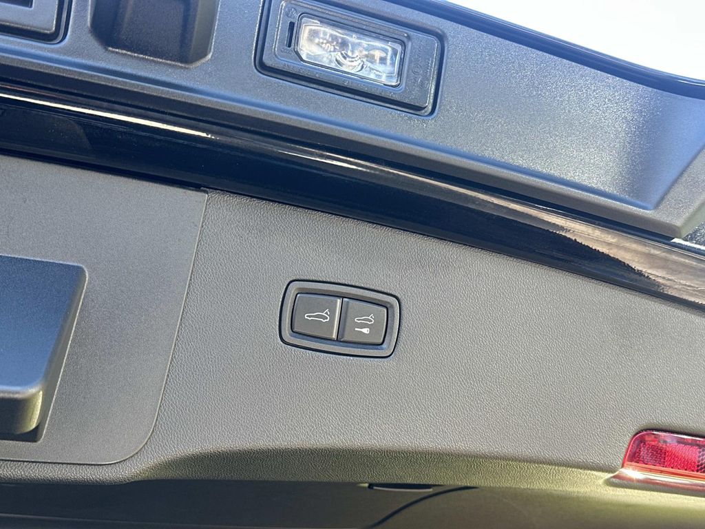 Thumbnail: 2025 Porsche  - 30