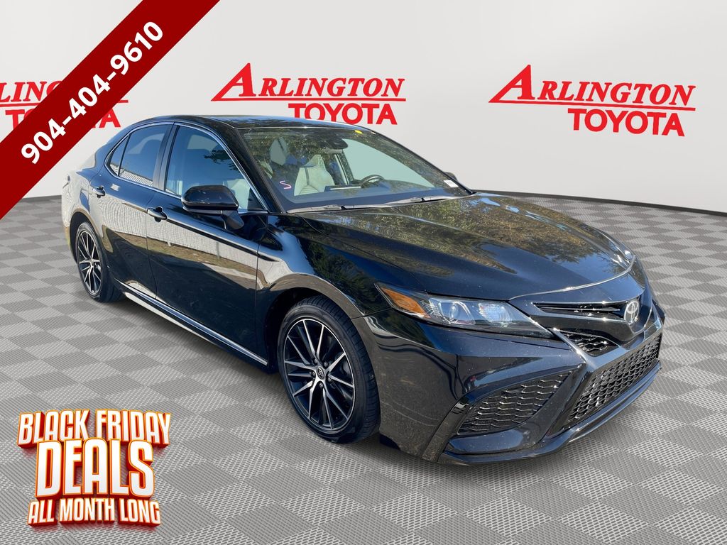 2021 Toyota Camry SE