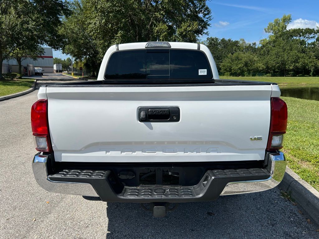 Thumbnail: 2018 Toyota Tacoma - 4