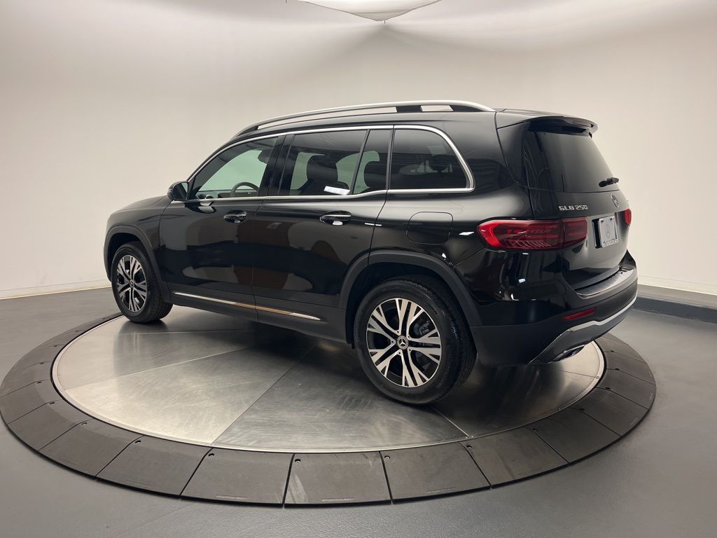 Thumbnail: 2026 Mercedes-Benz GLB - 5