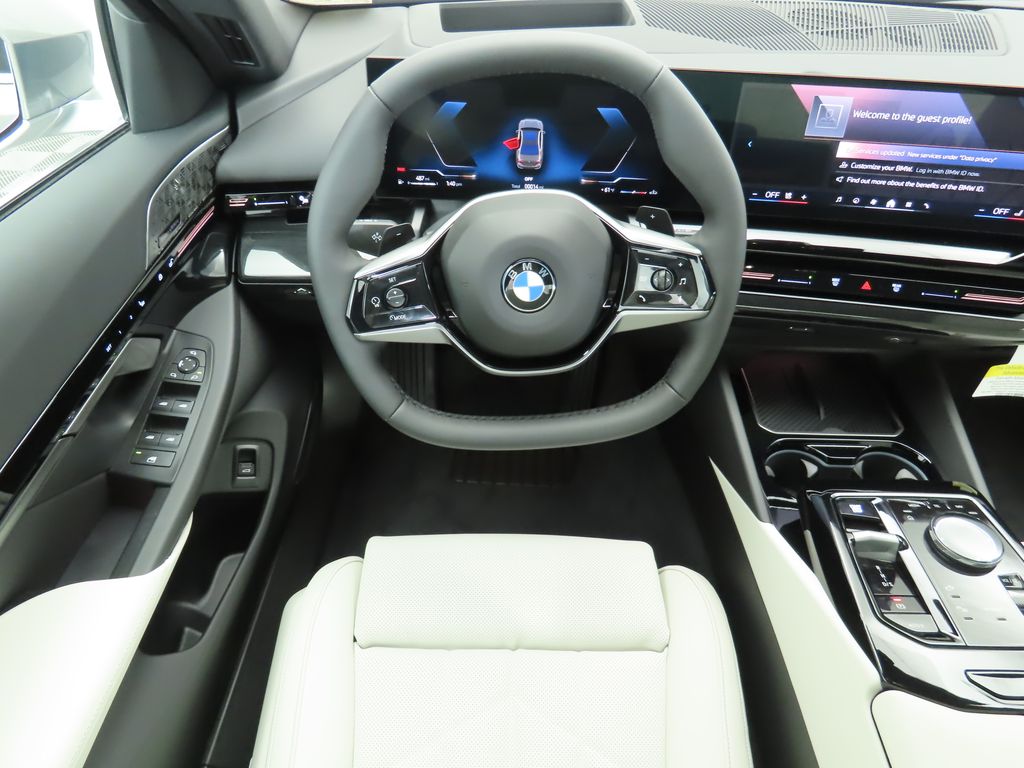 2025 BMW 5 Series 530i 10