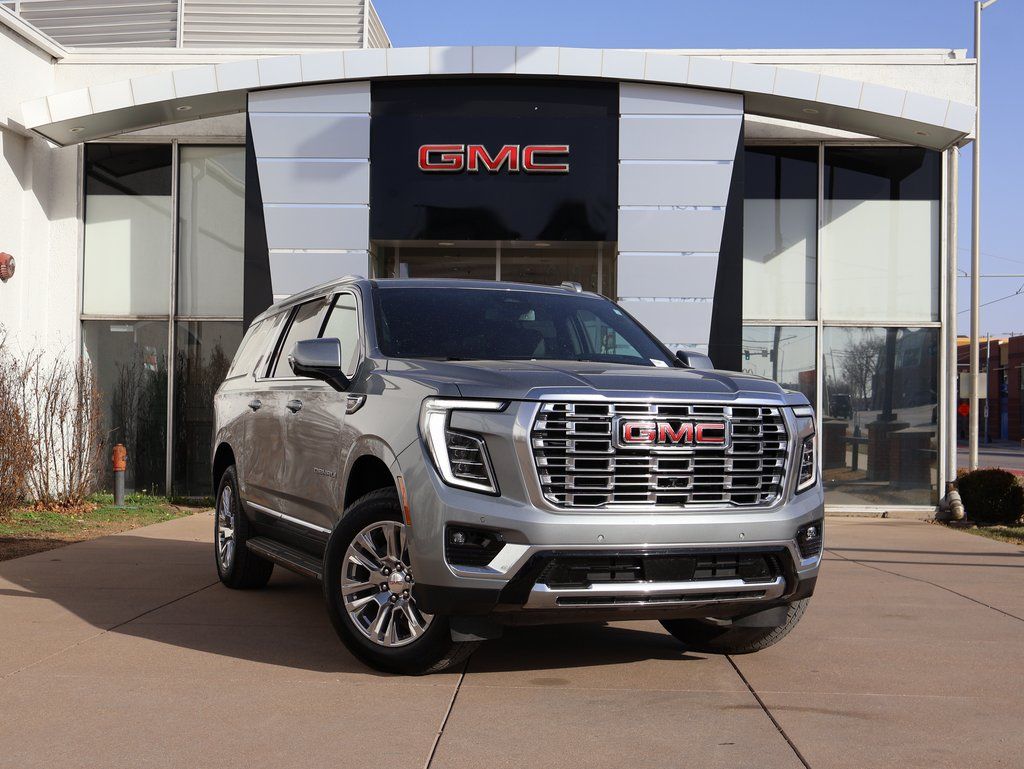 2025 GMC Yukon XL Denali 4WD