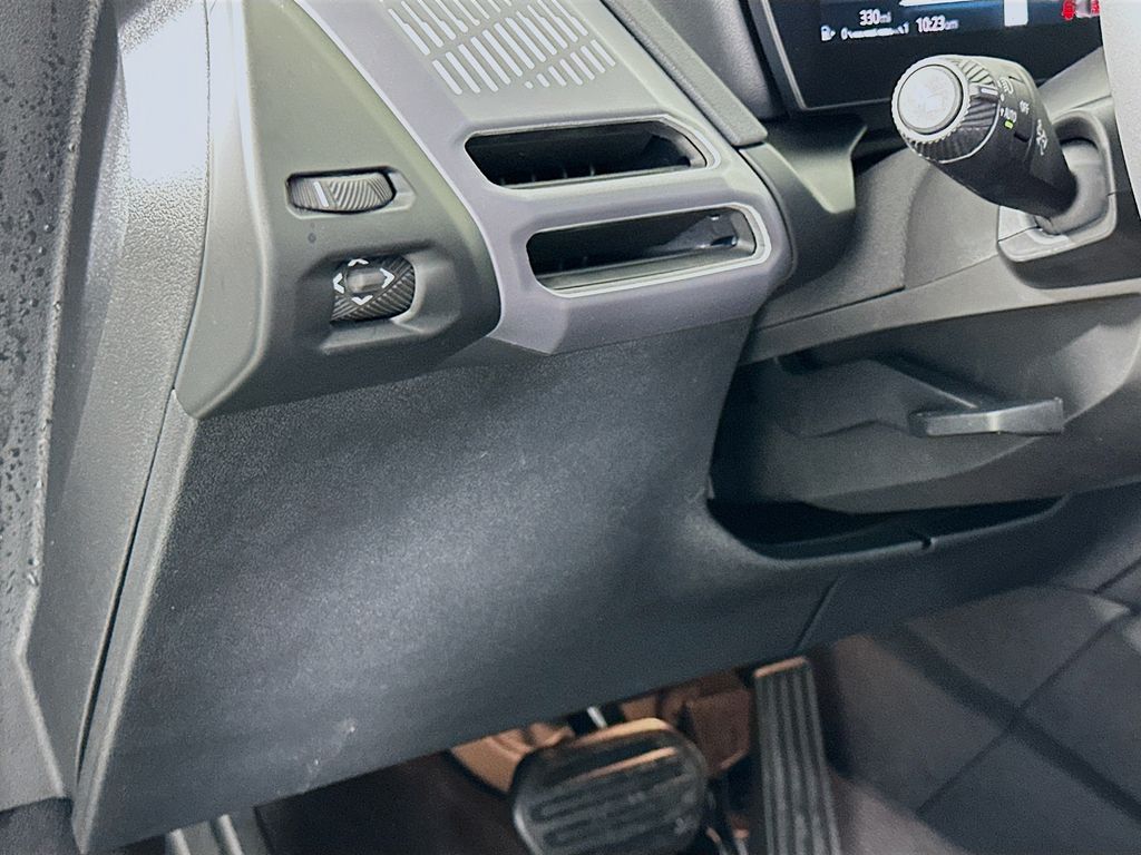 Thumbnail: 2025 BMW 2 Series - 10