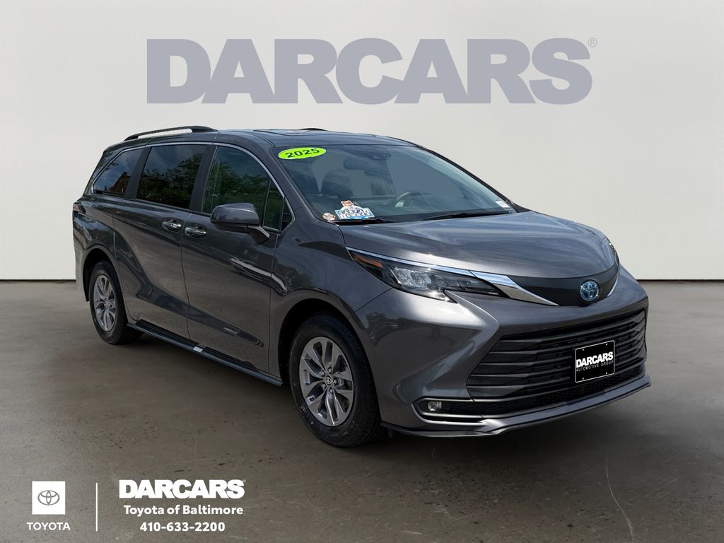 Magnetic Gray Metallic 2025 Toyota Sienna XLE 7-Passenger FWD Minivan Front-Wheel Drive Continuously Variable Transmission