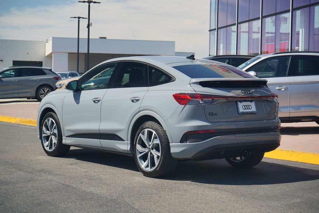 2025 Audi Q4 e-tron  3
