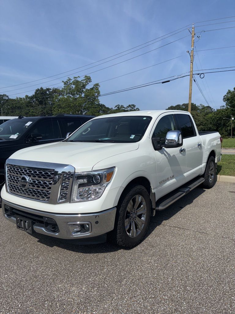 2018 Nissan Titan SL Crew Cab RWD