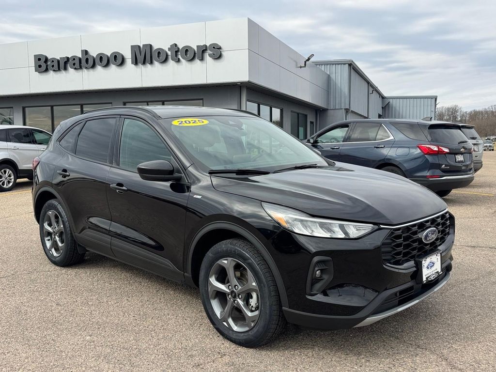 Black Metallic 2025 Ford Escape ST-Line Select AWD SUV / Crossover All-Wheel Drive 8-Speed Automatic
