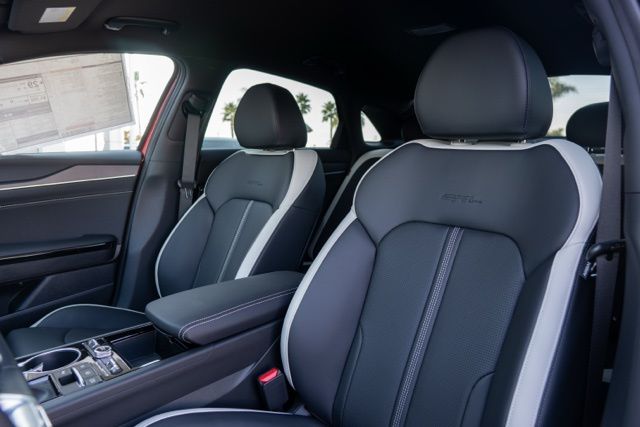 2026 Kia K5 GT-Line - Photo 13