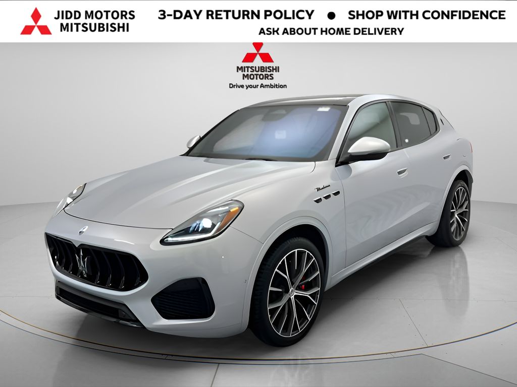 Silver 2023 Maserati Grecale Modena AWD SUV / Crossover All-Wheel Drive 8-Speed Automatic