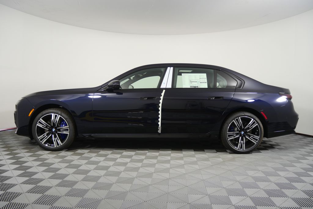 Thumbnail: 2026 BMW 7 Series - 6