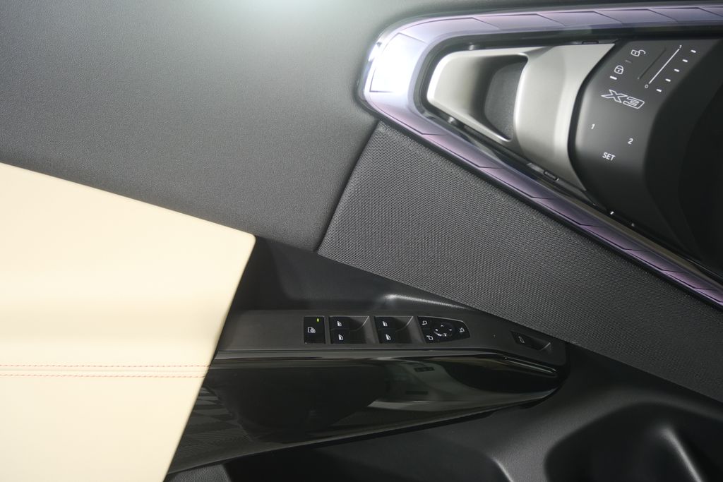 Thumbnail: 2026 BMW X3 - 8