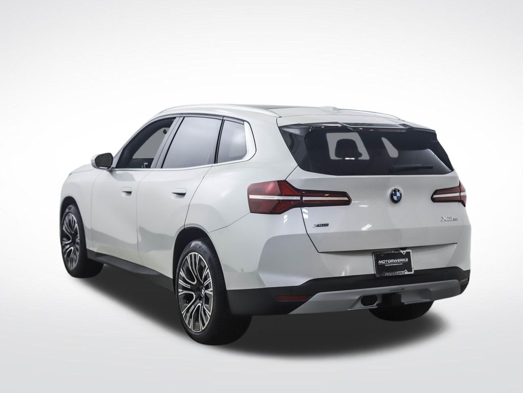 Thumbnail: 2026 BMW X3 - 3