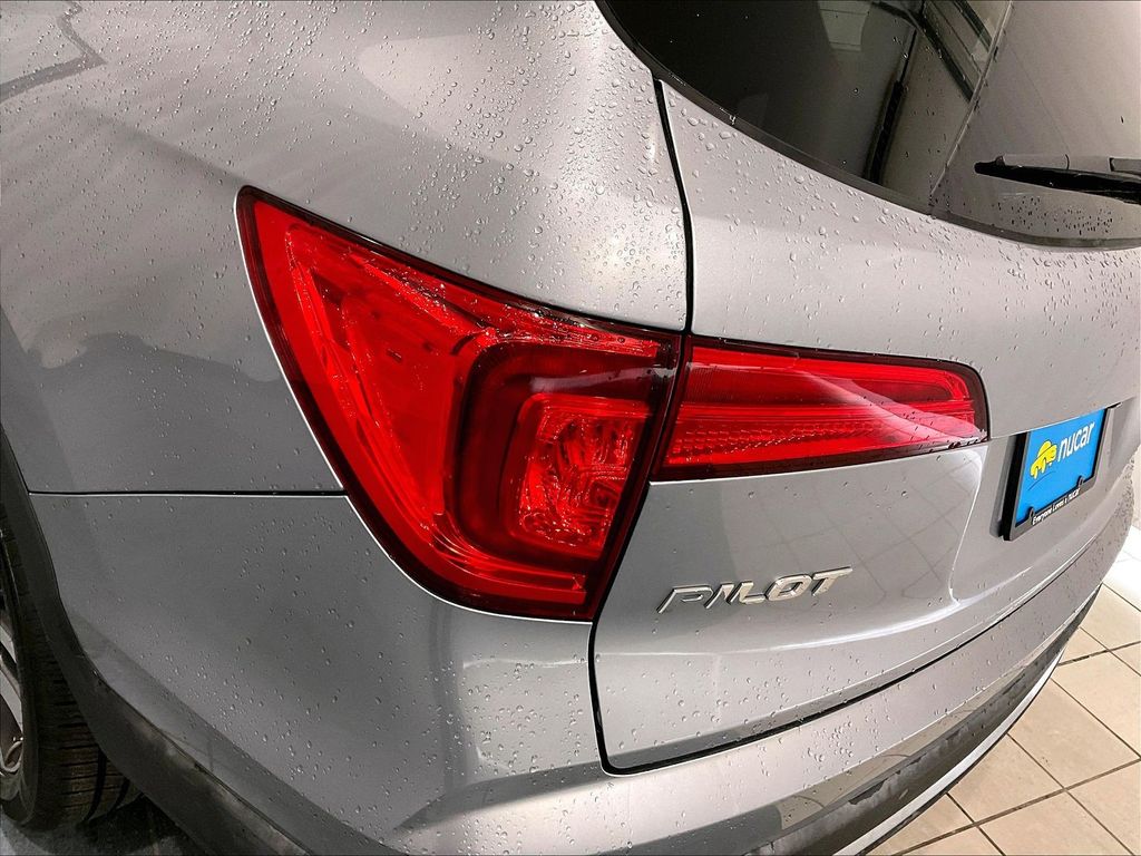 2016 Honda Pilot — photo 35