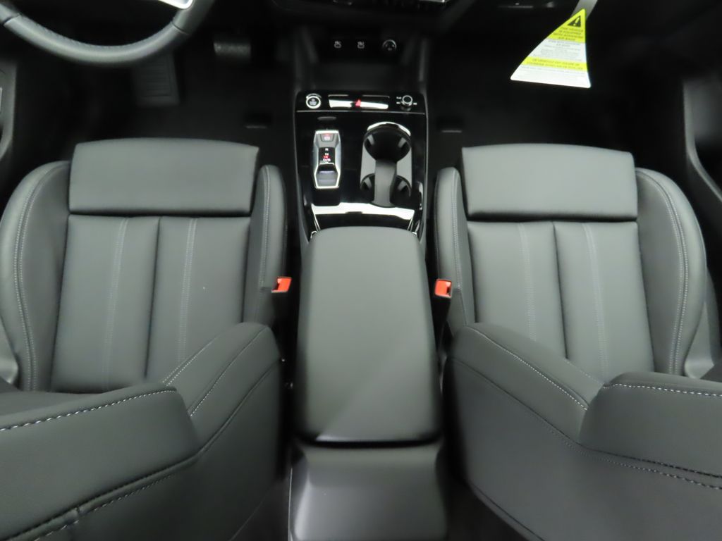 2025 Audi Q6 e-tron Premium 18