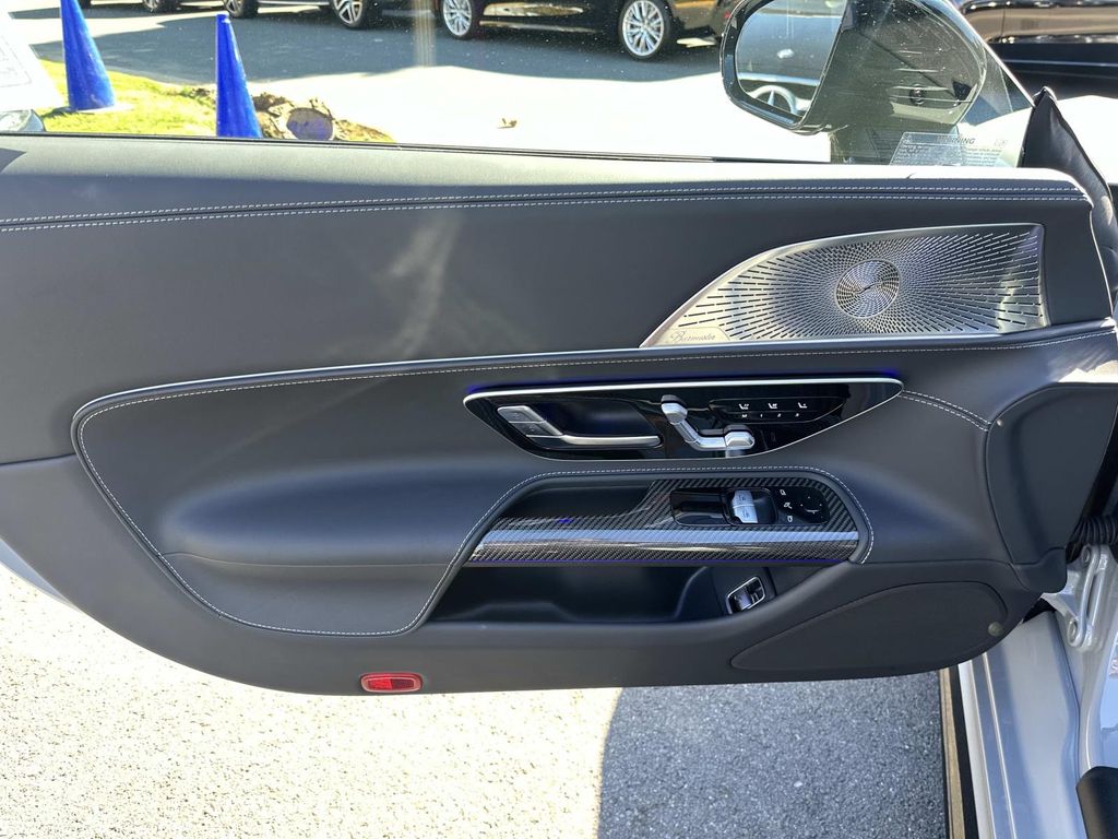 Thumbnail: 2026 Mercedes-Benz AMG GT - 8