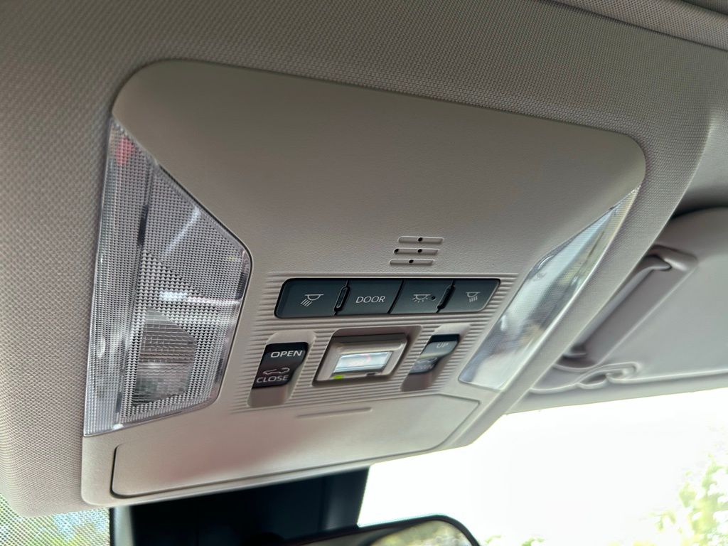 2024 Toyota RAV4 XLE 29