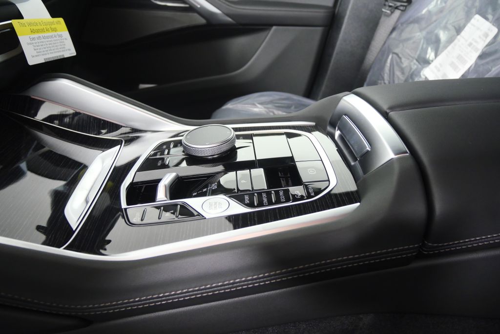 Thumbnail: 2026 BMW X6 - 18