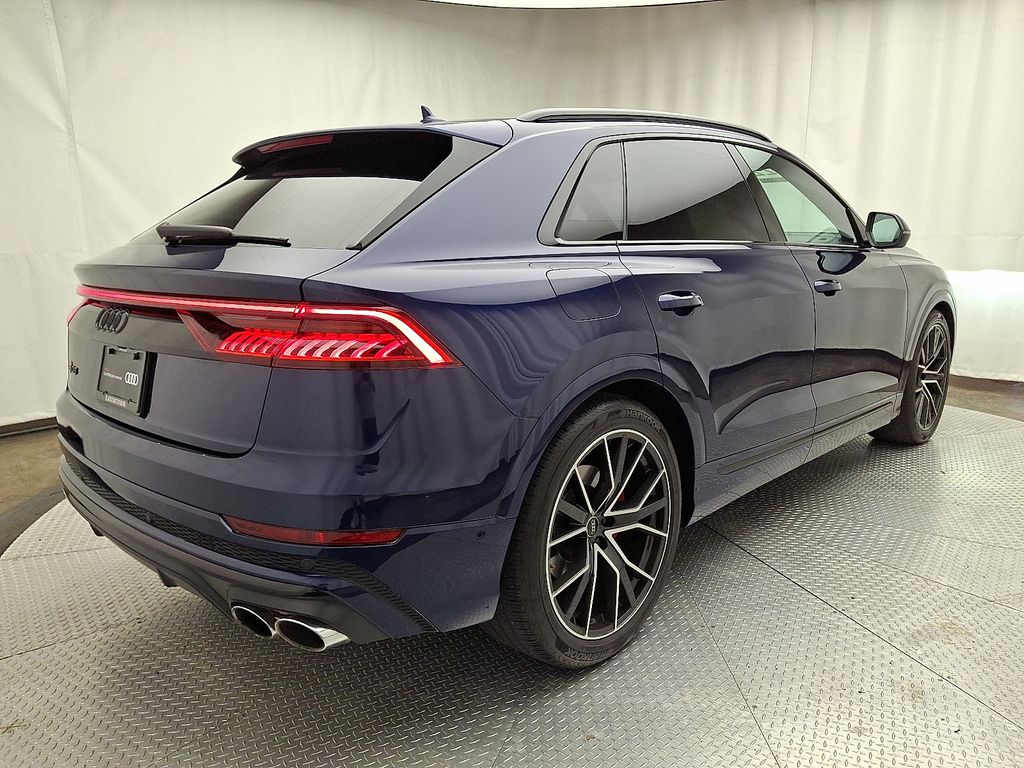 Thumbnail: 2022 Audi SQ8 - 4
