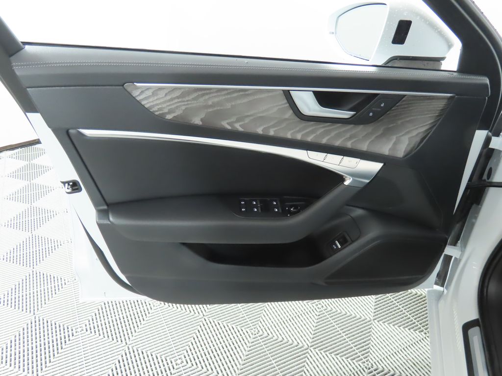 Thumbnail: 2024 Audi A6 - 28