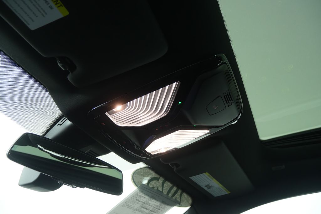 Thumbnail: 2025 BMW 2 Series - 17