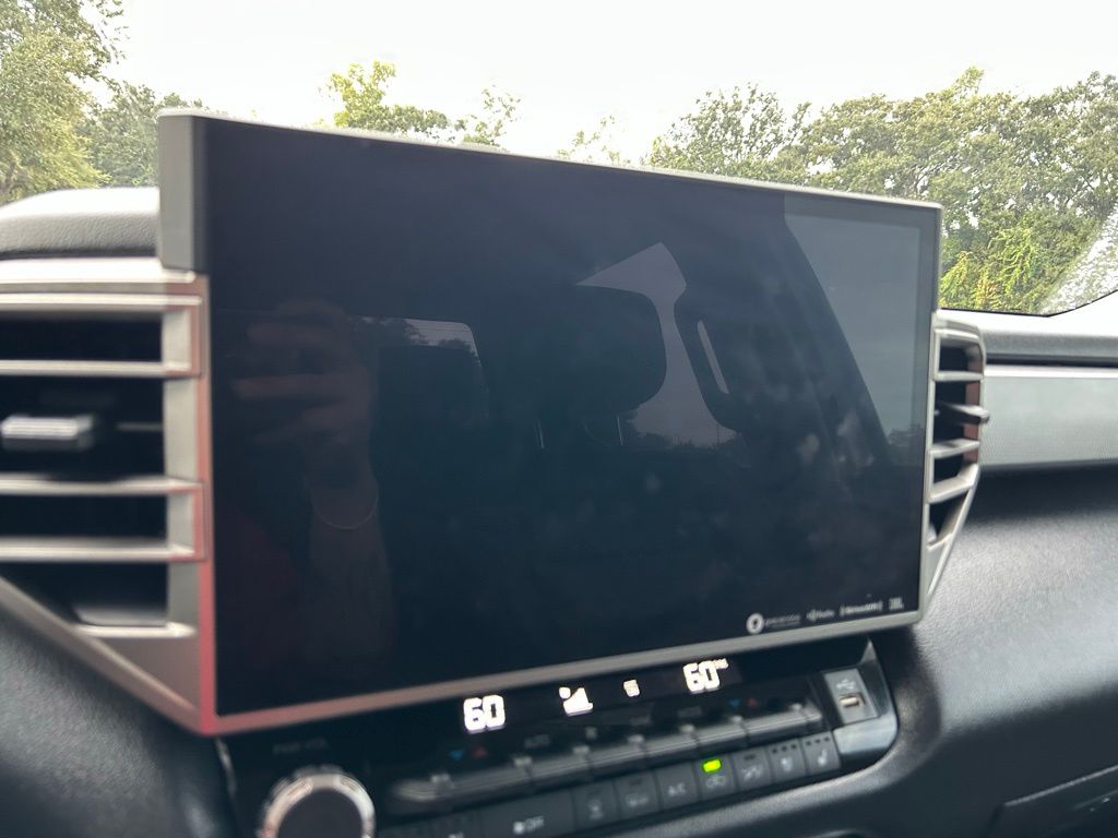 Thumbnail: 2024 Toyota Tundra - 24