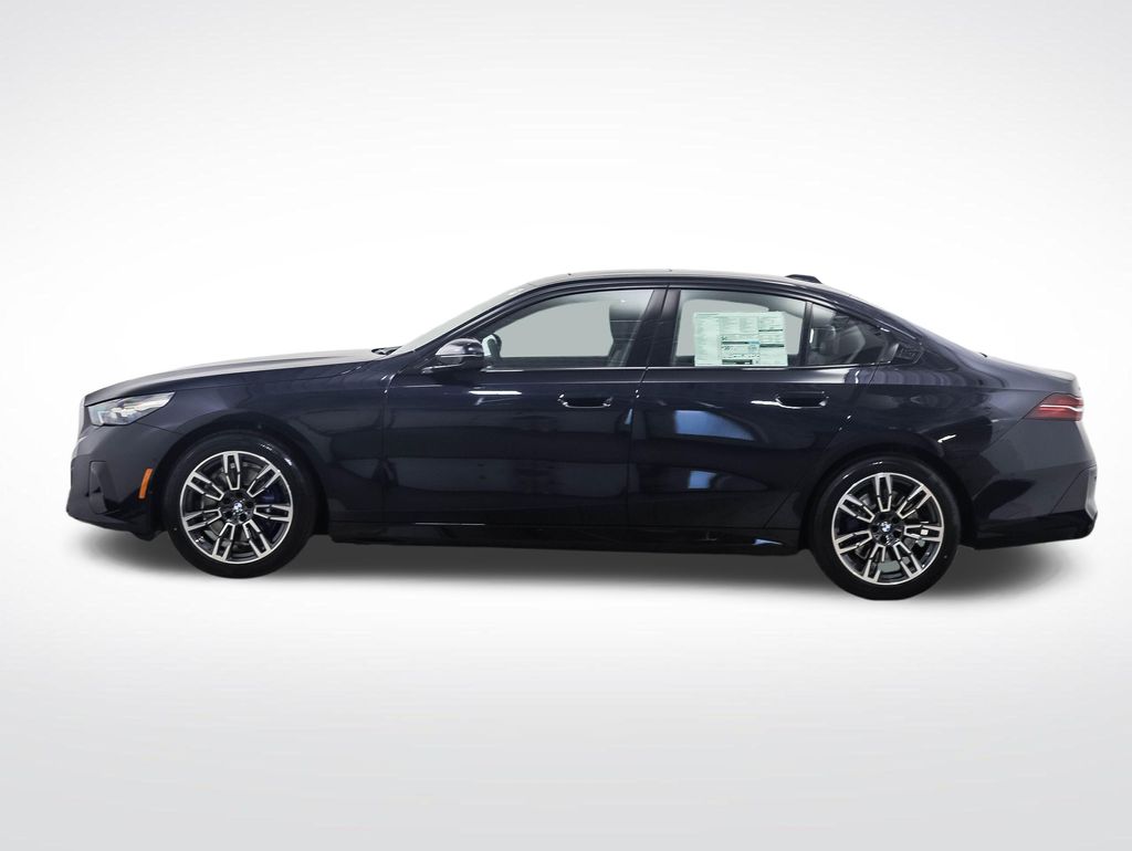 Thumbnail: 2026 BMW 5 Series - 3