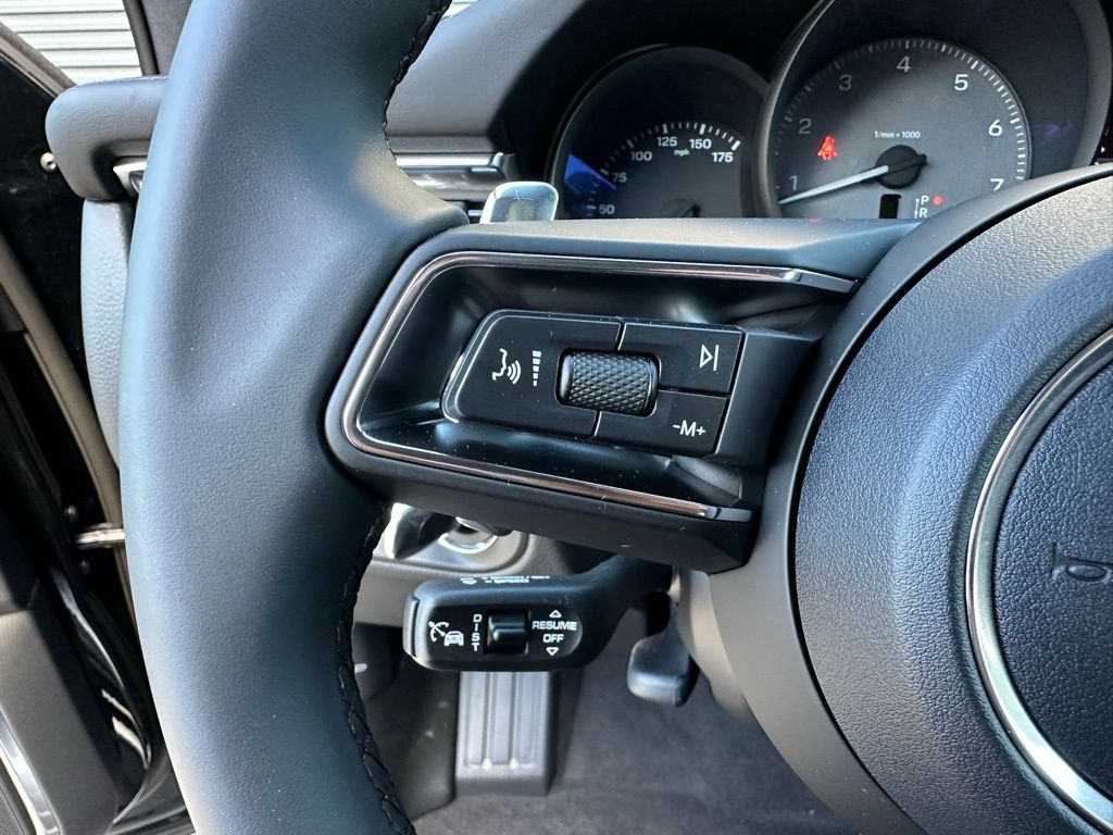 Thumbnail: 2026 Porsche Macan - 19