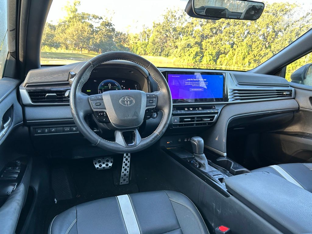 Thumbnail: 2025 Toyota Camry - 12