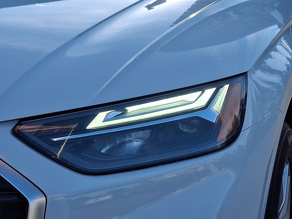 Thumbnail: 2023 Audi Q5 - 9