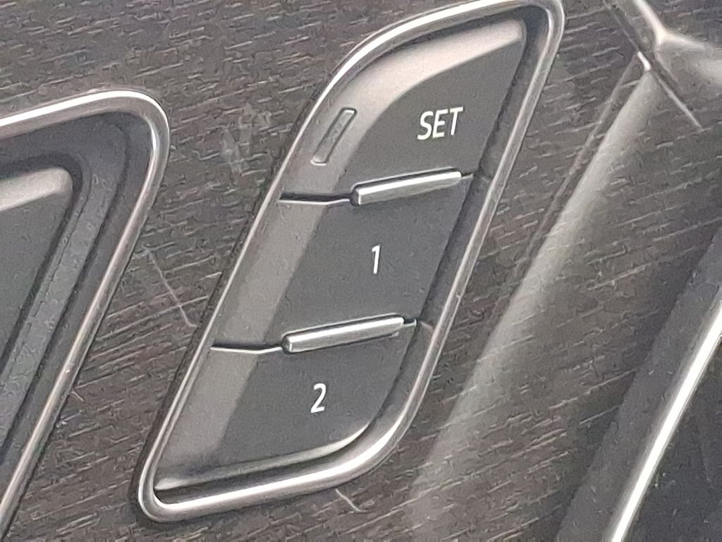 Thumbnail: 2026 Audi Q7 - 20