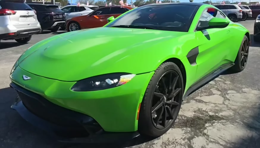 Green 2019 Aston Martin Vantage RWD Coupe Rear-Wheel Drive 8-Speed Automatic