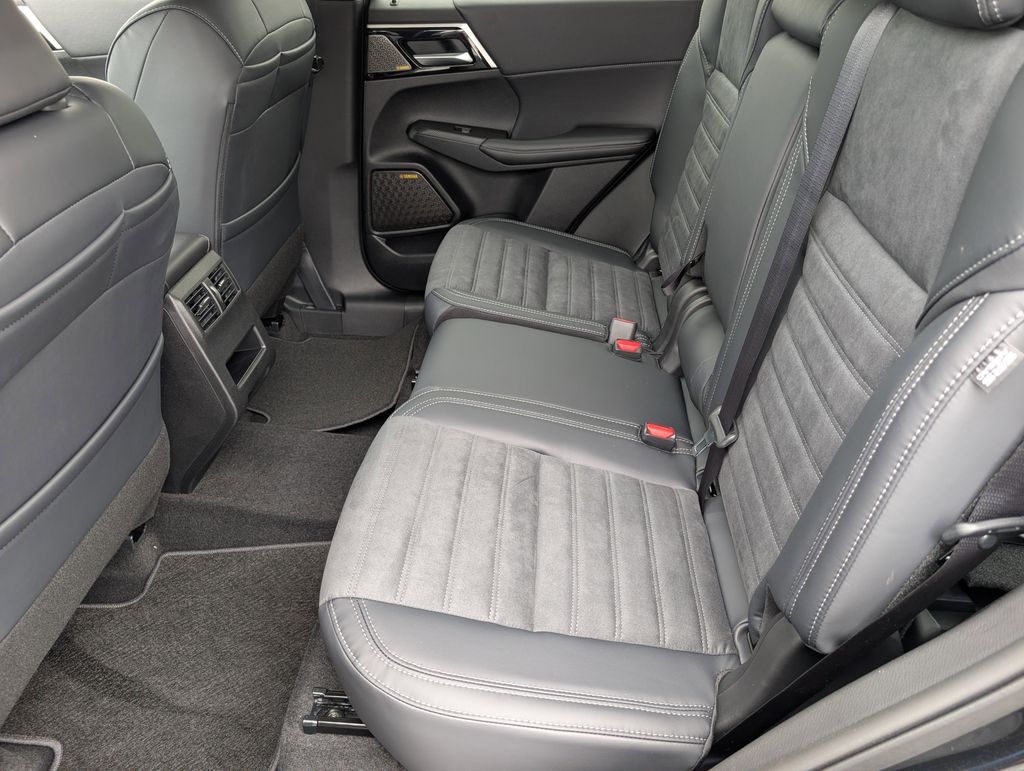 New 2026 Mitsubishi Outlander SUV