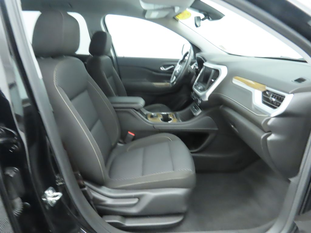 2023 GMC Acadia SLE 20