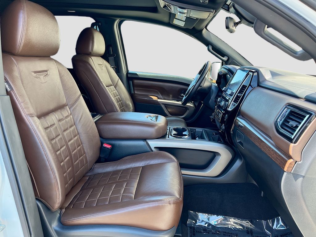 Used 2023 White Nissan Platinum Reserve image 30