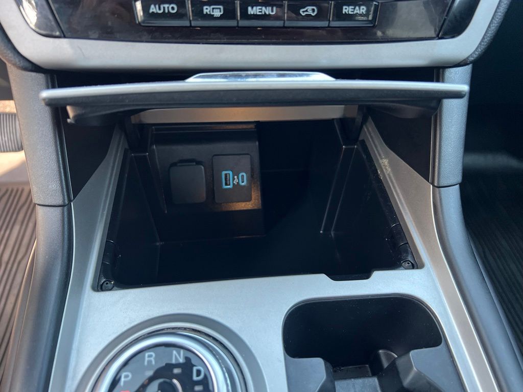 Used 2024 Ford Explorer SUV