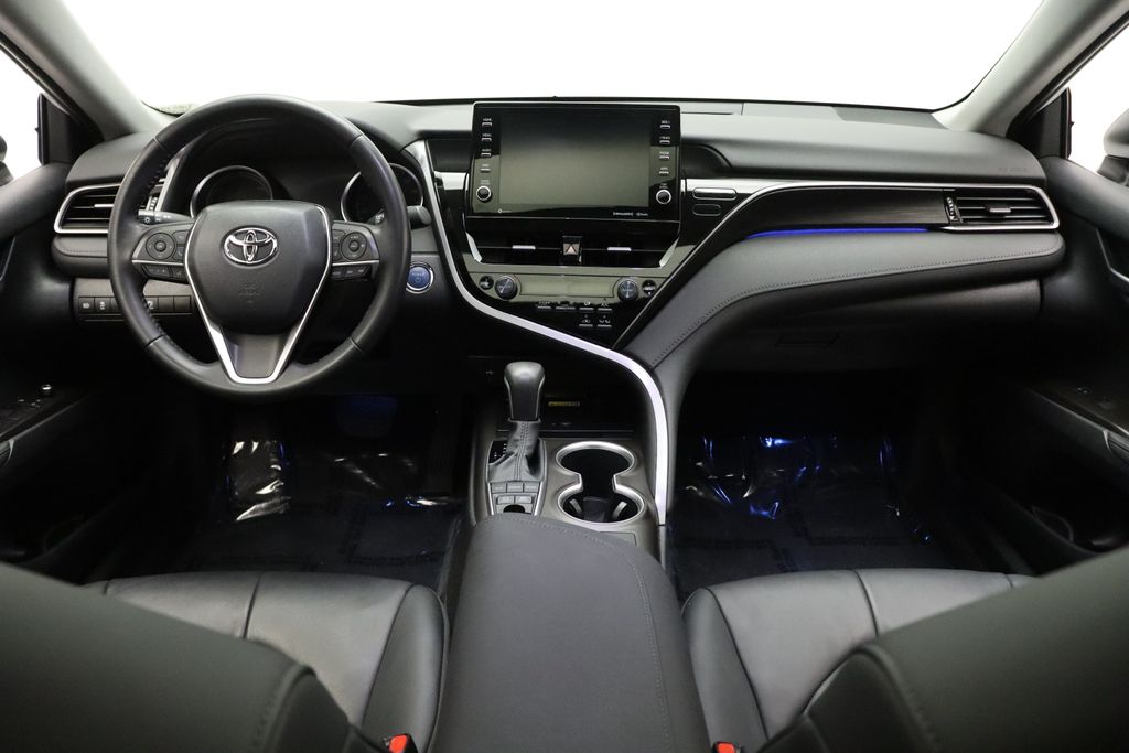 2023 Toyota Camry XLE 24