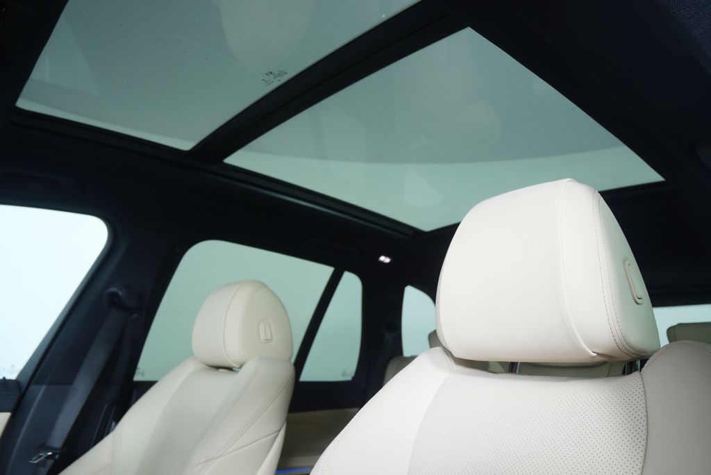 Thumbnail: 2021 BMW X5 - 12