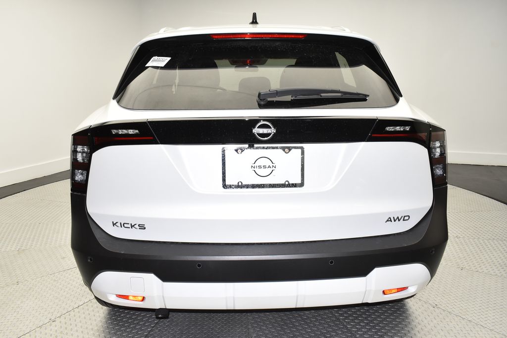 Thumbnail: 2026 Nissan Kicks - 6