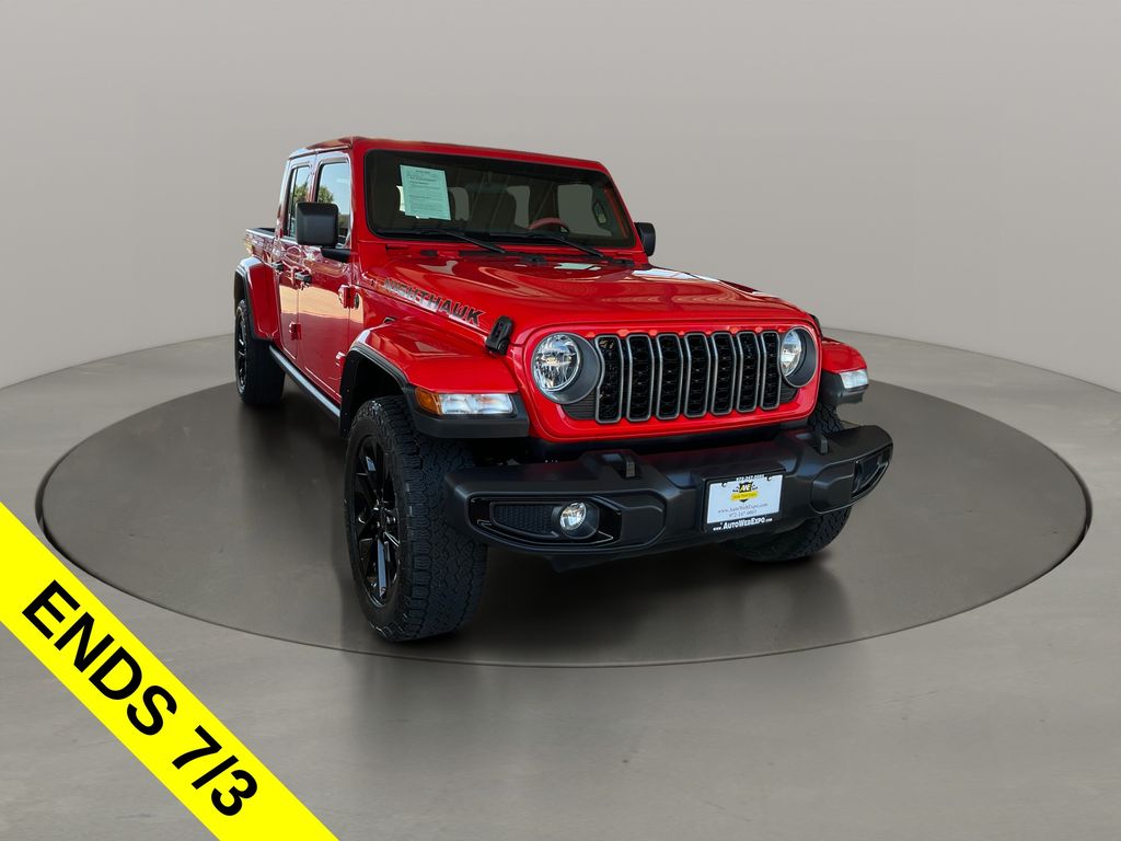 Firecracker Red Clearcoat 2025 Jeep Gladiator Pickup Truck Four-Wheel Drive 8-Speed Automatic