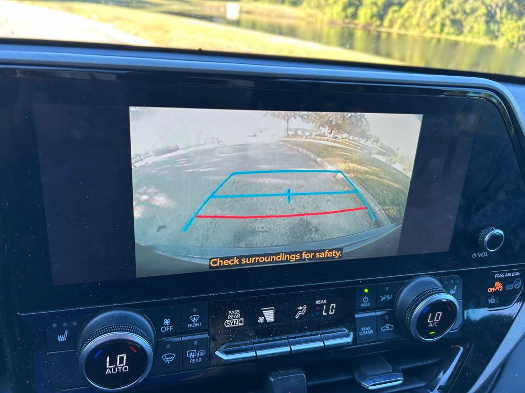 Thumbnail: 2023 Toyota Highlander - 26