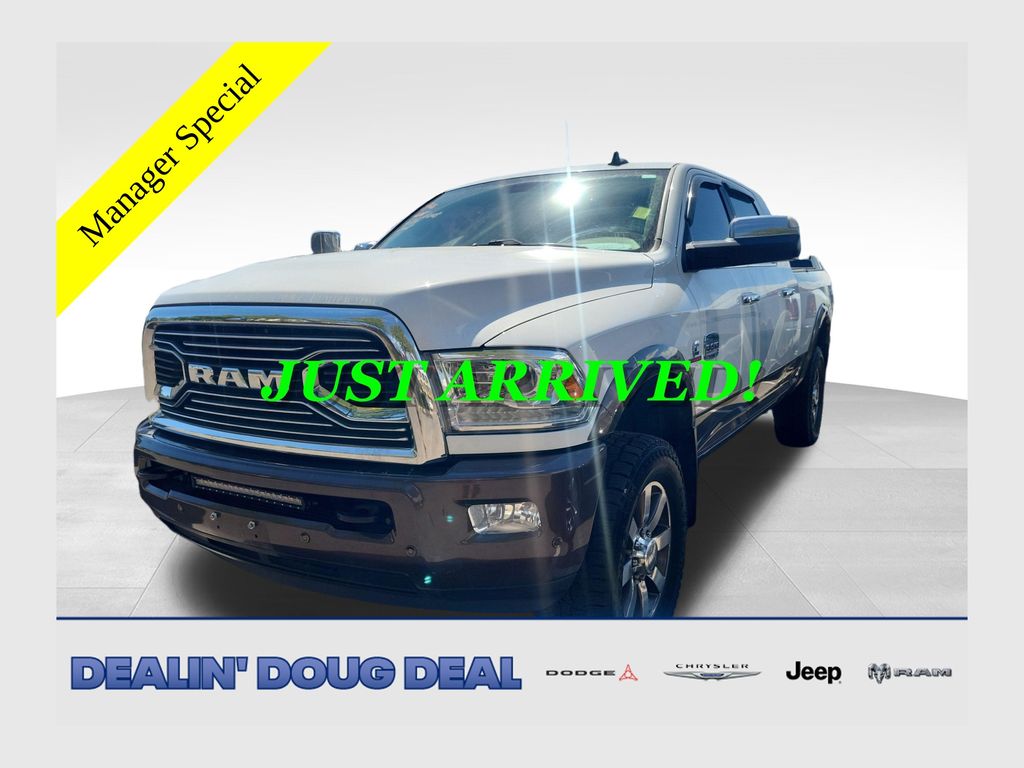 Bright White Clearcoat 2018 RAM 2500 Pickup Truck Four-Wheel Drive 6-Speed Automatic
