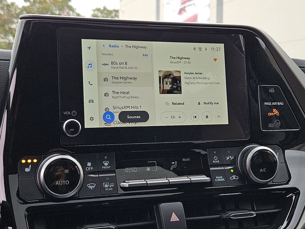 Thumbnail: 2026 Toyota Highlander - 13