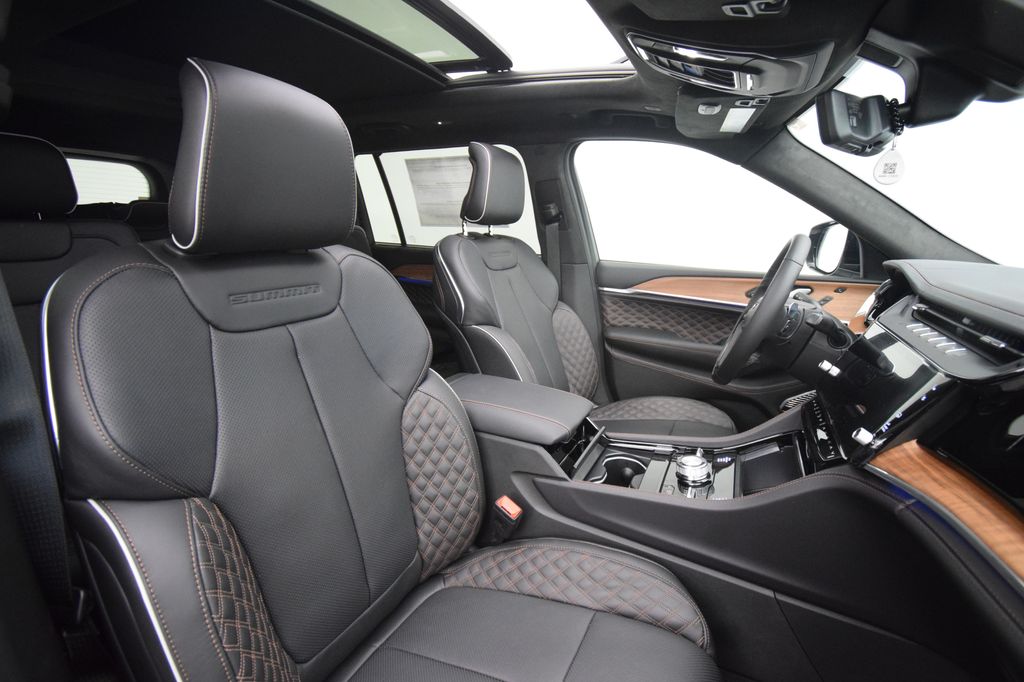 new 2026 Jeep Grand Cherokee L car, priced at $62,018