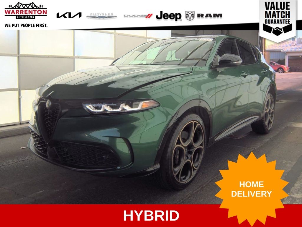 Green (Verde Fangio Metallic) 2025 Alfa Romeo Tonale Intensa AWD SUV / Crossover All-Wheel Drive 9-Speed Automatic