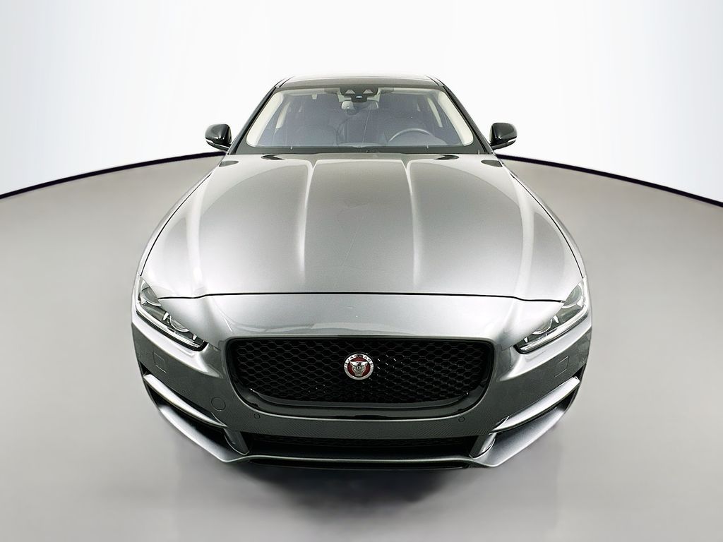 2017 Jaguar XE Prestige 2