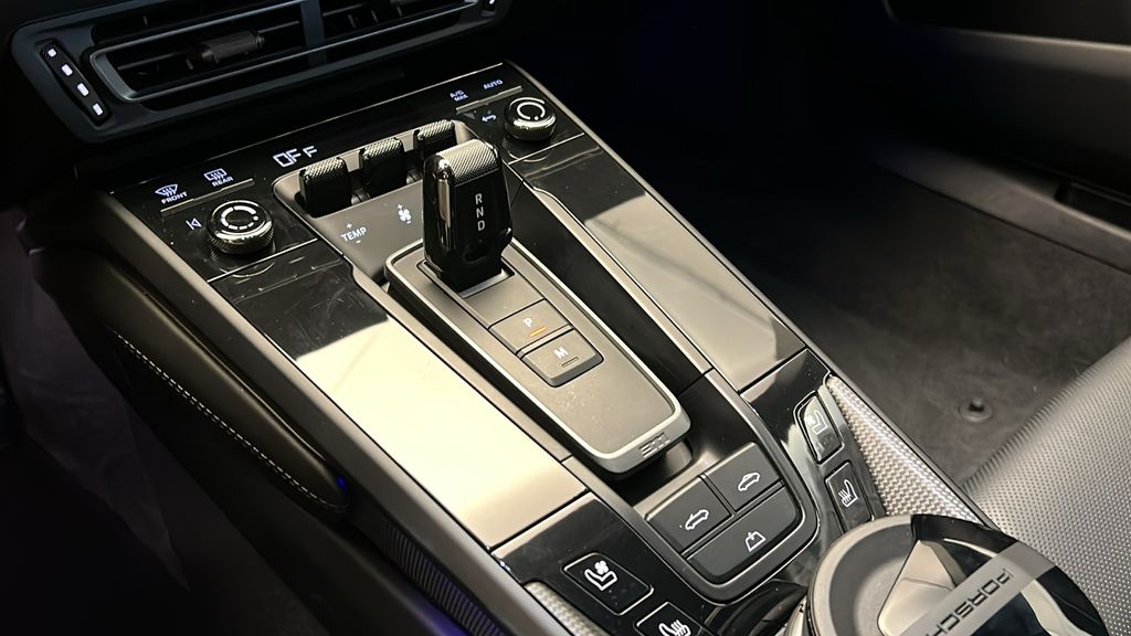 2023 Porsche 911 Carrera S 19
