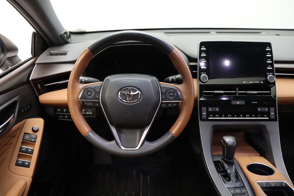 2020 Toyota Avalon Limited 23