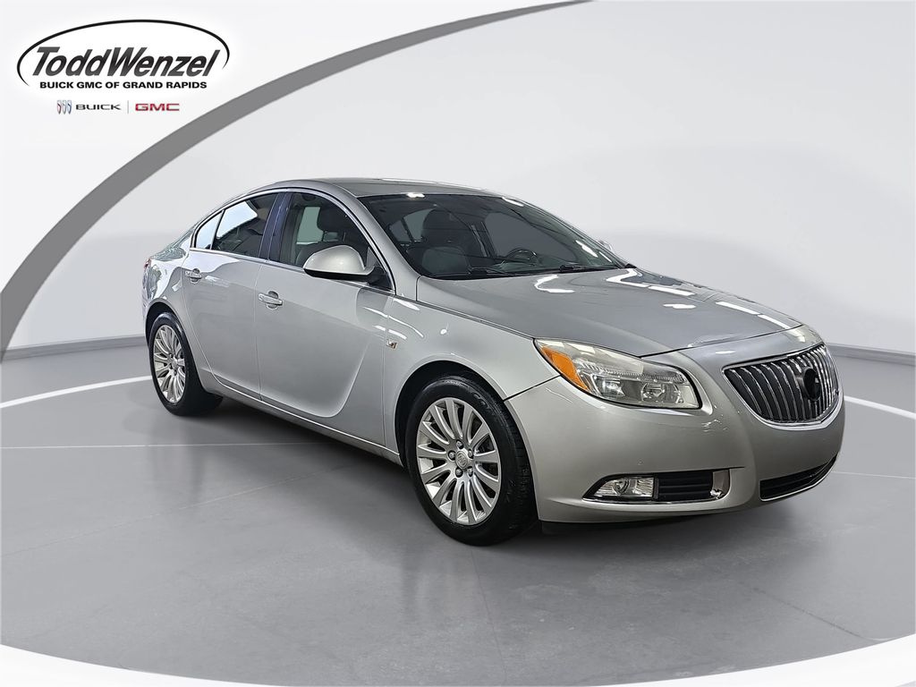 Quicksilver Metallic 2011 Buick Regal Sedan Front-Wheel Drive 6-Speed Automatic Overdrive