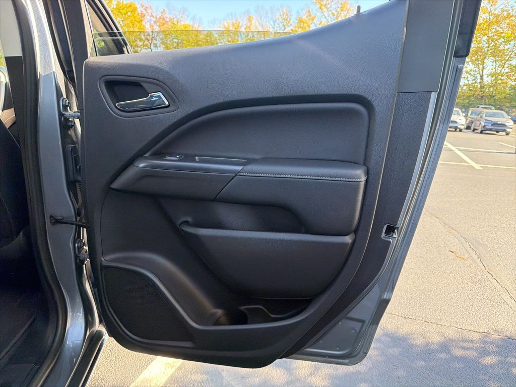 Thumbnail: 2022 GMC Canyon - 22